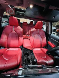 تۆیۆتا کامری